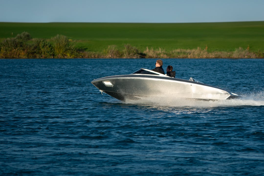 Belassi_collaboration_Element_Boat_jet_aluminium_boat_builder_powered_marine_power_unit_2